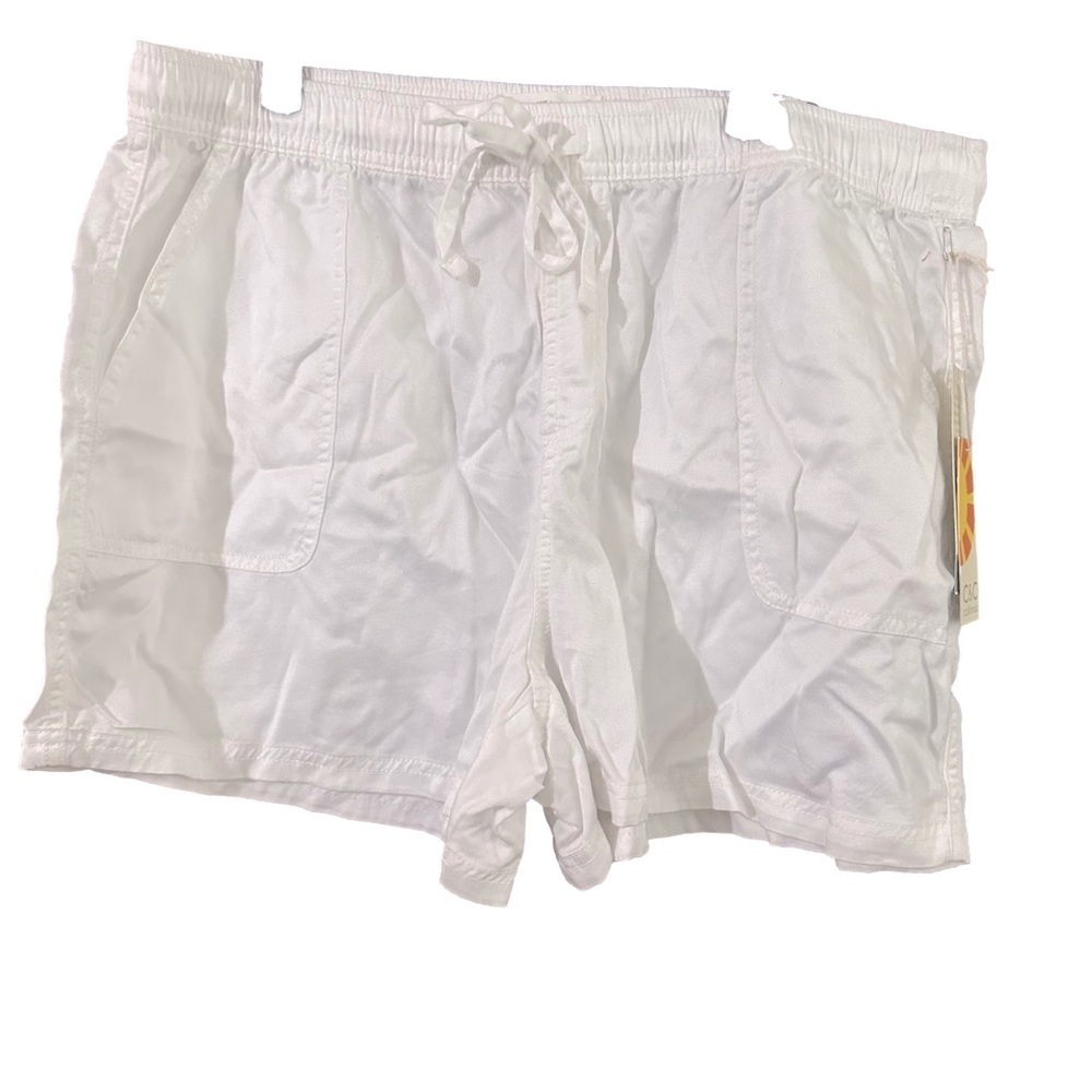 C&C California Crisp White Casual Shorts 100% Lyocell Beach Coastal Light Sz XL